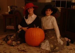 Victorian_Girls2.webp