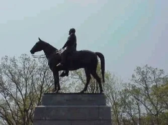 statue.webp