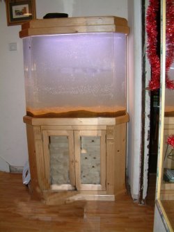 Tank_with_sand_and_water_only_web.jpg