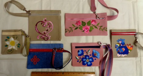 SMALL PURSES 2.webp