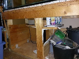 5ft fish Tank, stand and Filter for sale plus two smaller tanks, filters, air pumps