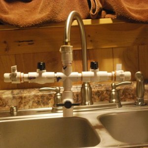 Water Changing Contraption water faucet end.jpg