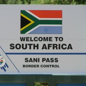 2004_SouthAfrica_sani_pass_58.jpg
