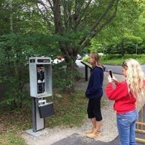 kids_payphone.jpg