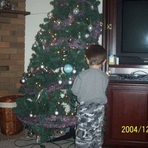 logan_and_tree.jpg