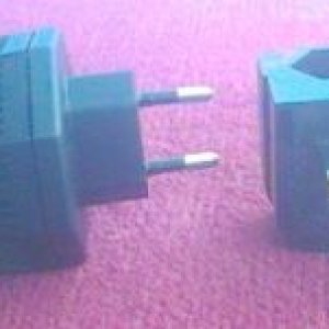 jblplug4sml.jpg