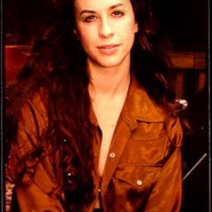 alanis.jpg