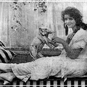 oliveThomas17.jpg