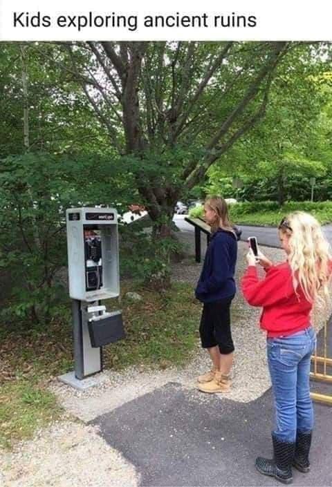 kids_payphone.jpg
