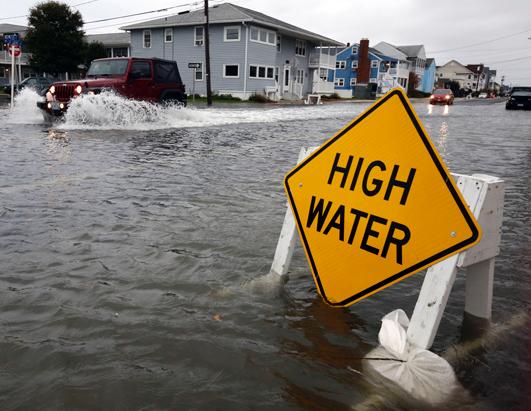 ap_hurricane_sandy_ss3_high_water_jt_121028_ssh.jpg
