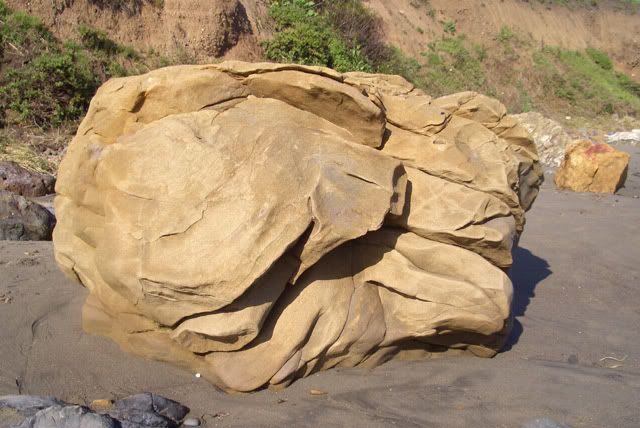weatheredrock640.jpg