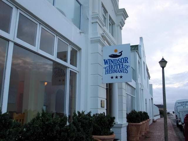 2hermanus.jpg