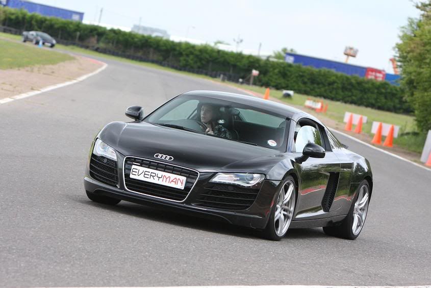R8small.jpg