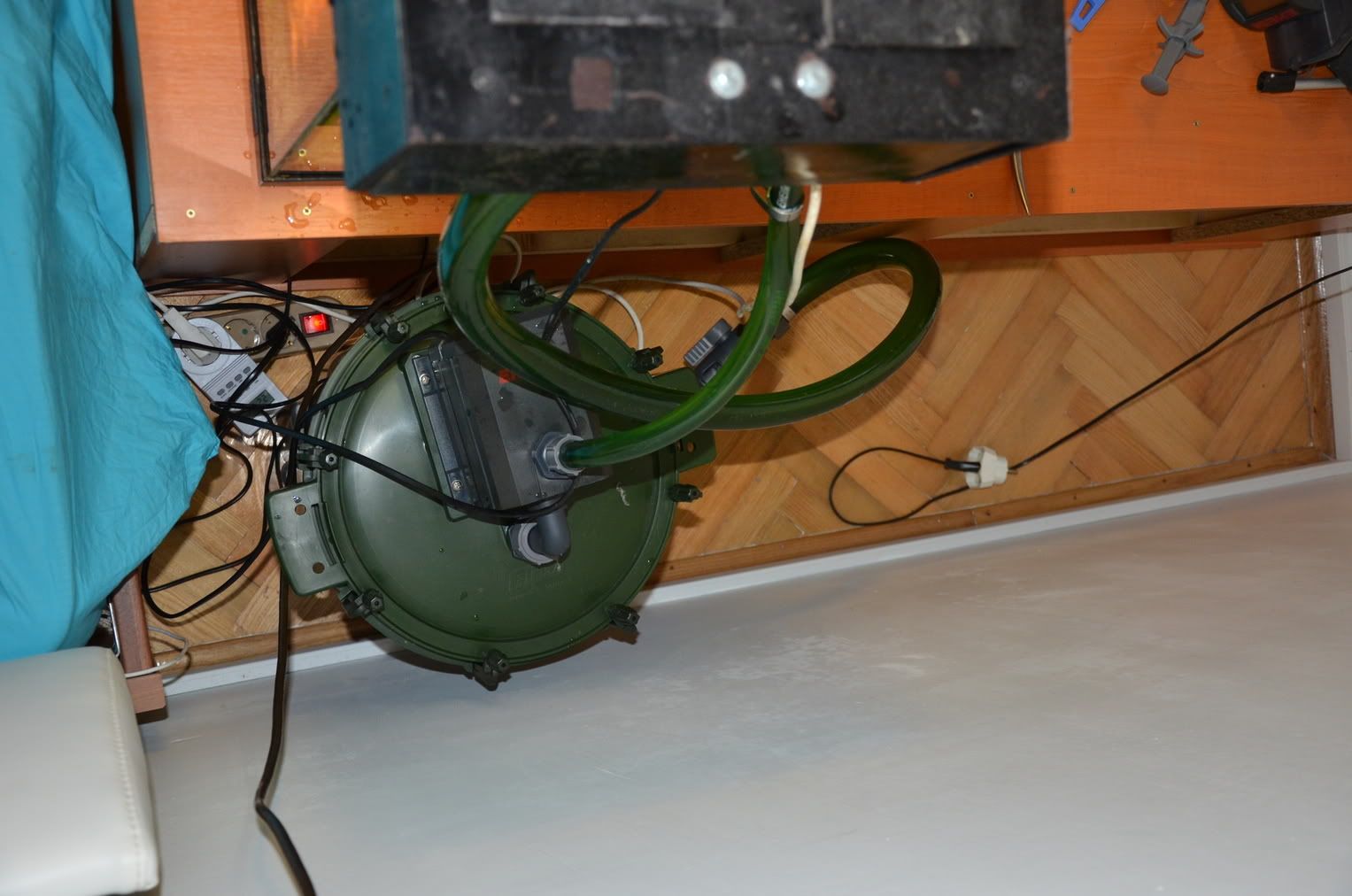c8b77050.jpg