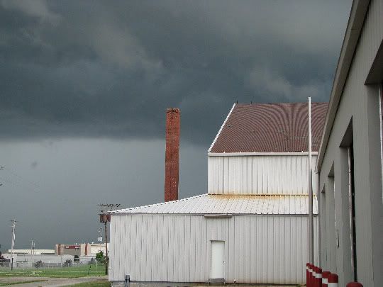 frontofbldg.jpg